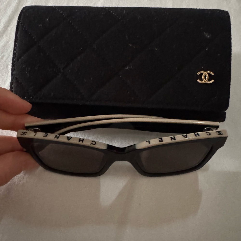 CHANEL sunglasses